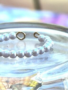 Size 9 Classic White faux Pearl Beaded Bracelet - Elegant Women Jewelry